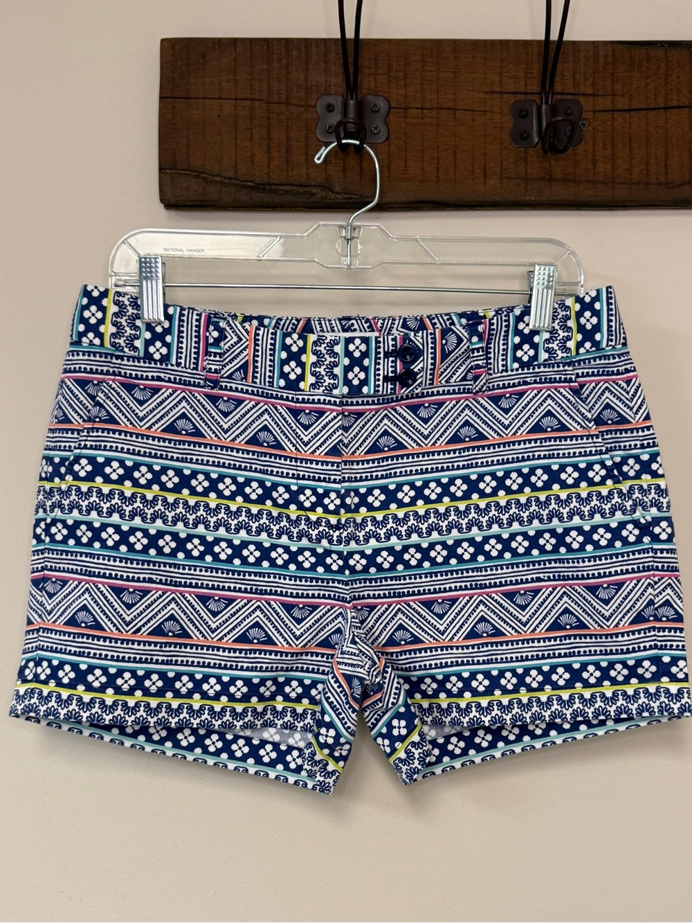 Vineyard Vines: Women's Every Day Chino Shorts, Navy / White / Multi,  Size 8